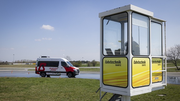 Blaguss Minibus Fahrsicherheitstraining
